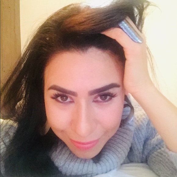 Meet your Posher, Priscila - Picture 4 of 6